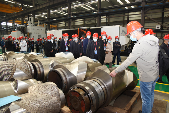 GE580/GE1000T超大型串聯密煉機 GE580/GE1000T超大型串聯密煉機