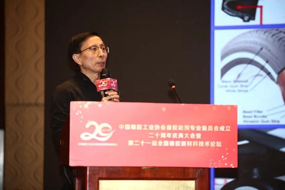 北京化工大學先進彈性體研究中心負責人吳衛東 北京化工大學先進彈性體研究中心負責人吳衛東