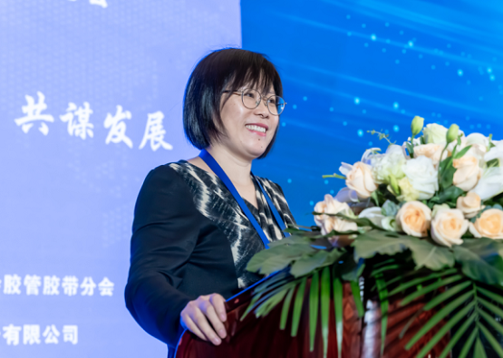 中國橡膠工業協會會長徐文英