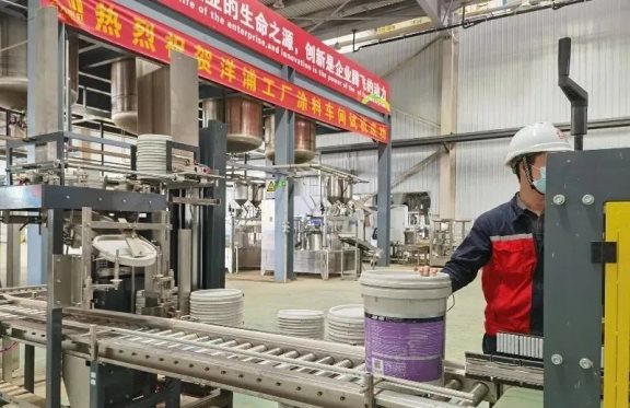 這個涂料項目從開工到投產僅用5個月 這個涂料項目從開工到投產僅用5個月