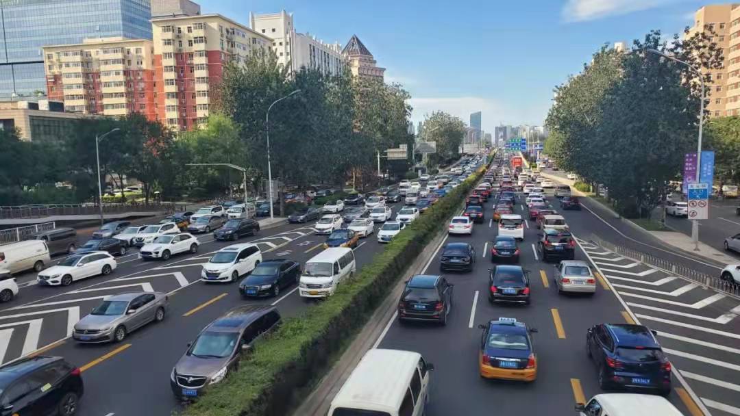 連續7年銷量破2000萬輛 同比增長6.5% 挺住了!中國乘用車市盡顯韌性 連續7年銷量破2000萬輛 同比增長6.5% 挺住了!中國乘用車市盡顯韌性