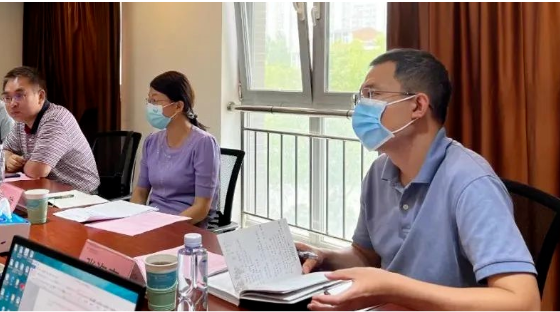 石化化工處在不到一個月的時間內連續收到中橡協兩份報告，一直從職能角度進行研究，并與相關司局進行溝通，開展了有關工作。