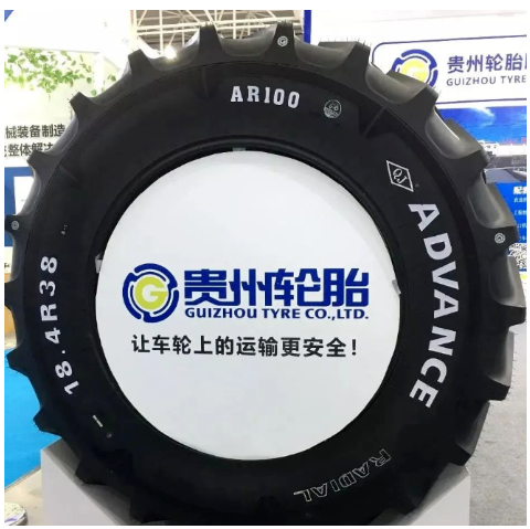 貴州輪胎與國家拖拉機(jī)質(zhì)量監(jiān)督檢測中心(洛陽東方紅拖拉機(jī)檢測研究院)合作進(jìn)行的道路試驗(yàn)和田間實(shí)際使用測試中