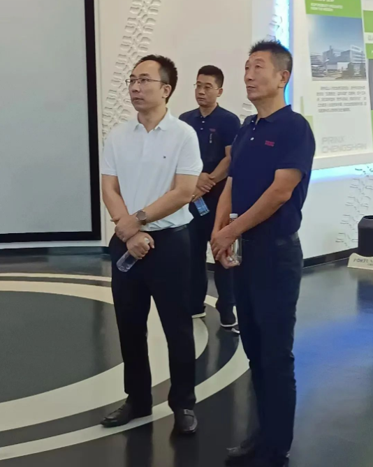 浦林成山總裁兼首席執(zhí)行官車寶臻、首佳科技制造有限公司董事長(zhǎng)兼總經(jīng)理蘇凡榮，共同在協(xié)議書上簽字。雙方的全面合作，由此揭開了新的篇章。