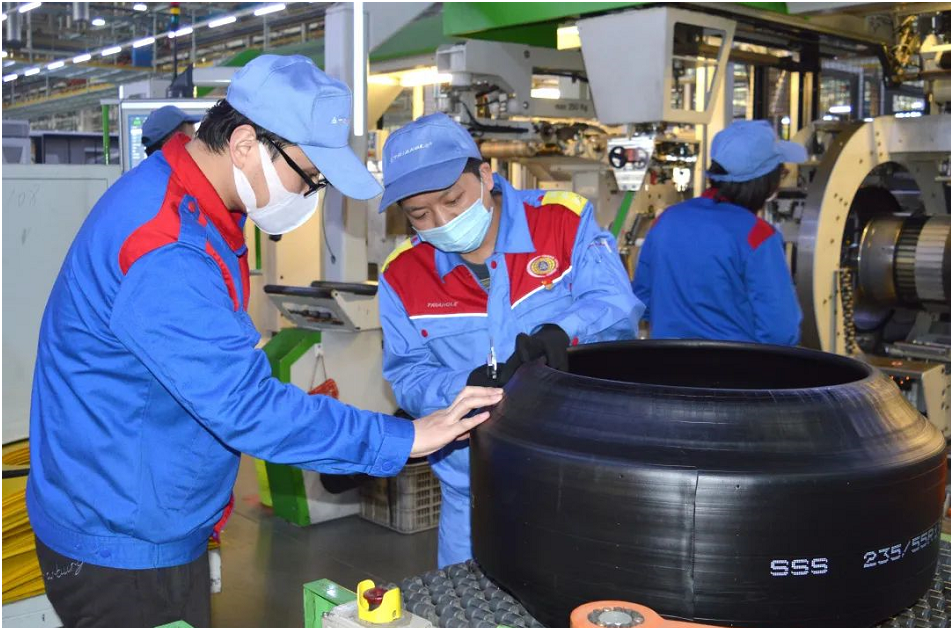 山東省工業和信息化廳對外公布了山東省制造業數字化轉型重點項目、重點支撐平臺(第一批)名單，共有3家輪胎企業的3個項目，進入重點項目名單。