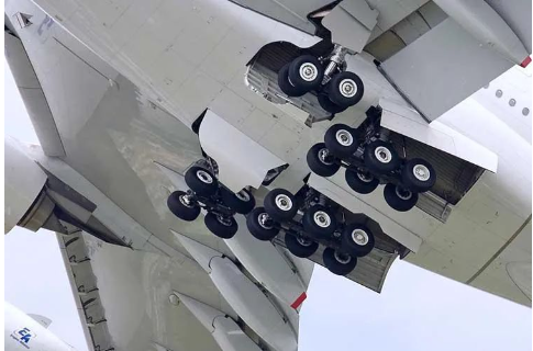 這款國際航線主力機型，將于2023年正式進入日本航空系統。其全系列產品，配備“米其林Air X”飛機子午線輪胎。