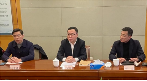 　陳宇劍書記歡迎朱戟執行副總裁等一行到訪閔行區委、區政府，并感謝卡博特在閔行深耕多年，為當地的發展作出了重要的貢獻。卡博特上海工廠也是中國改革開放后首家落戶上海吳涇的外資化工生產企業，成立于1988年，與華誼集團共同投資3000萬美元建成，當年被列為“上海市十大外商投資項目”，具有非常重要的歷史意義。閔行區致力于創造一流的營商環境，并將堅定不移地為卡博特這樣的優秀企業做好服務，急企業之所急，支持企業持續實現高質量的發展，并祝愿卡博特未來的發展越來越好，不斷勇創歷史新高。