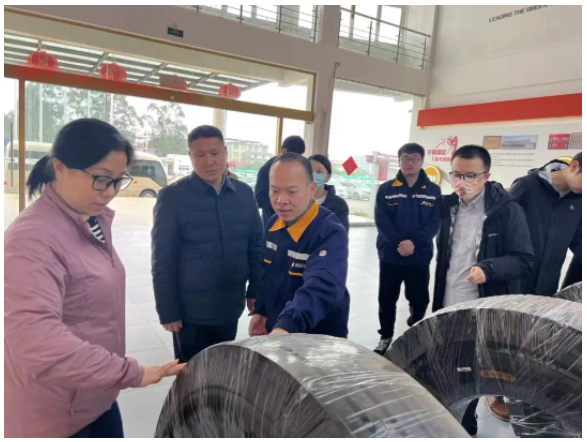 近日，廣西自治區政府北部灣經濟區規劃建設管理辦公室領導和國研經濟研究院專家專程到公司調研新桂輪發展的成功經驗，與公司探討中國輪胎新的產業模式和外貿思路。
