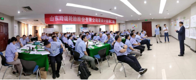 人才是企業未來發展的驅動力。隨著玲瓏輪胎菁英計劃第二期首次課程的完美落幕，玲瓏輪胎公司表示將繼續推出菁英計劃的二次課程以及雛鷹計劃項目。這些可執行且可持續的計劃的實施將幫助公司的管理團隊在思維上進行充電和補鈣，并在行動中助力推進。