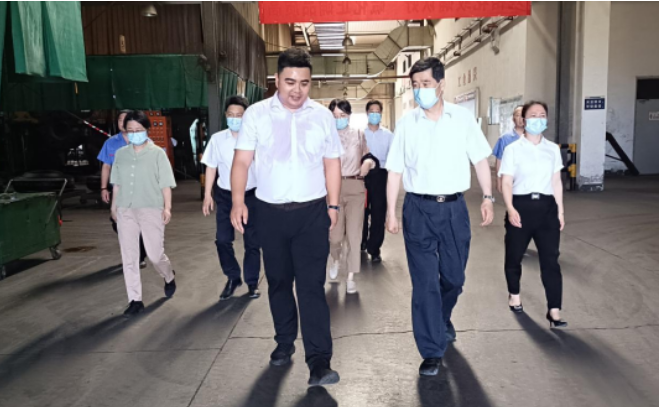新桂輪公司副總經理丁盛表示，作為備受重視的企業，他們感謝政府對公司工作的一貫支持。這次走訪交流對于新桂輪進一步拓展工作思路、提高生產經營狀況具有積極的促進作用。丁盛相信，在各級領導的殷切關懷和幫扶指導下，新桂輪將能夠形成全面推進重點企業培育的強大合力，取得更好的發展，為桂林市經濟的發展貢獻力量。