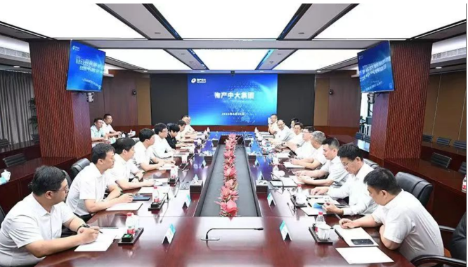 山東省濰坊市市委書記劉運率領代表團赴浙江展開為期兩天的“點對點”招商活動。此次活動旨在深化地區(qū)間的經濟合作，加速項目的實施落地。