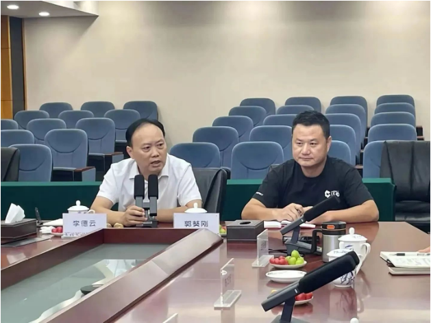 嘉寶莉油墨事業(yè)部九月月會(huì)暨第三季度工作總結(jié)會(huì)議已圓滿落幕，但嘉寶莉油墨事業(yè)部表示將繼續(xù)努力，堅(jiān)決打贏第四季度沖刺攻堅(jiān)戰(zhàn)，朝超30%的增長(zhǎng)目標(biāo)前進(jìn)。