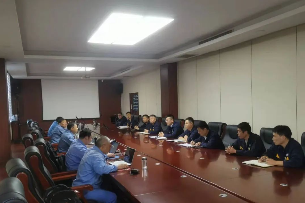 邯鄲黑貓特邀國家級安全生產專家團隊到公司指導