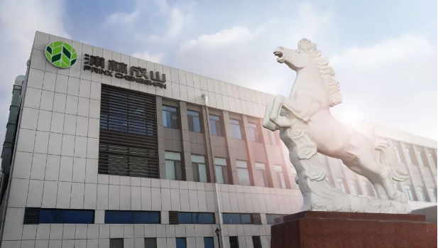 2023年5月至9月，浦林成山乘用車替換銷售中心已陸續(xù)展開了“千人千店 · 走進(jìn)成山”系列活動。通過邀請上千家門店參觀浦林成山東智能生產(chǎn)基地，了解企業(yè)在綠色化、智能化生產(chǎn)方面的前沿發(fā)展，以及完善的供應(yīng)鏈網(wǎng)絡(luò)，活動大大增強(qiáng)了客戶的信心。